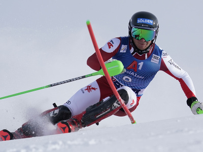 Fabio Gstrein počas slalomu v rakúskom Gurgli