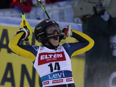 Na snímke švédska lyžiarka Sara Hectorová v cieli 2. kola slalomu žien Svetového pohára v alpskom lyžovaní žien vo fínskom Levi