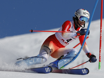 Michelle Gisinová na trati 1. kola slalomu v Are