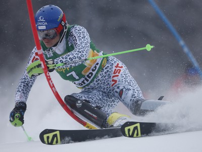 Slovenská lyžiarka Veronika Velez-Zuzulová na trati 1. kola slalomu Svetového pohára žien v alpskom lyžovaní v slovinskom Maribore