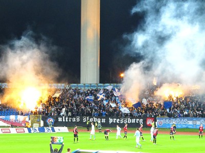 Fanúšikovia Slovana sa už tešili na derby plné emócií.