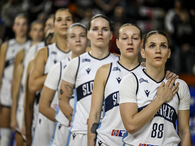 Slovenské basketbalistky počas štátnej