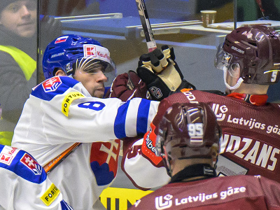 Na snímke zľava Šimon Petráš (Slovensko), Arturs Andžans (Lotyšsko) 