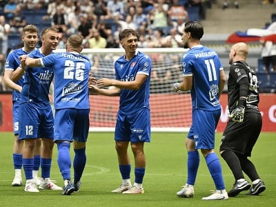 Na snímke radosť slovenskej reprezentácie po strelení gólu 