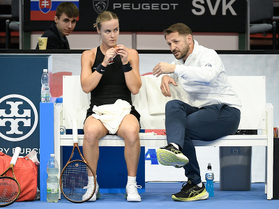 Slovenská tenistka Anna Karolína Schmiedlová v debate s kapitánom Matejom Liptákom