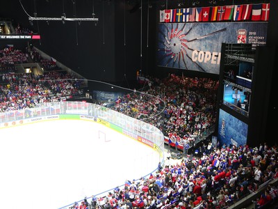 Zaplnená Royal Aréna počas zápasu Česko - Slovensko