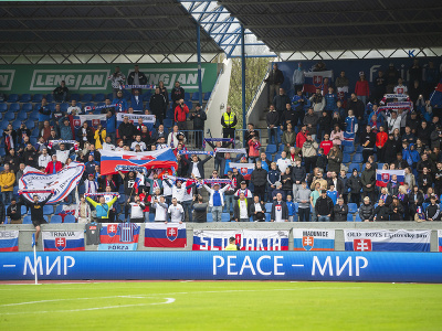 Na snímke sú slovenskí fanúšikovia
