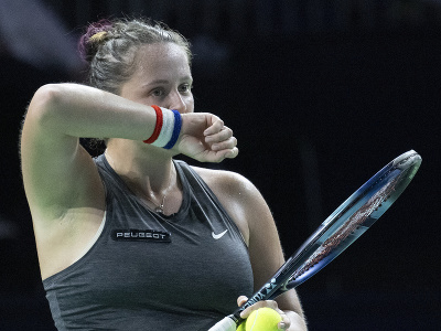 Slovenská tenistka Viktória Hrunčáková vo finálovom súboji Pohára Billie Jean Kingovej