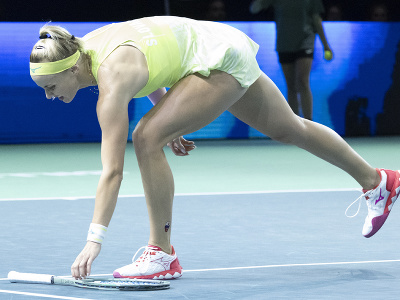 Slovenská tenistka Rebecca Šramková v druhom súboji finále Pohára Billie Jean Kingovej