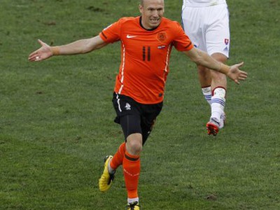 Robben sa raduje z prvého gólu