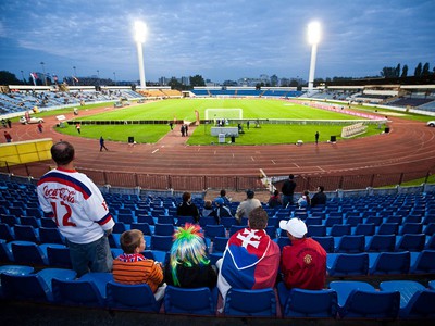 Slovenskí fanúšikovia pred zápasom