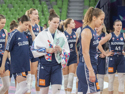 Na snímke slovenské basketbalistky reagujú po prehre 69:79 v zápase play-off o postup do štvrťfinále Slovensko - Nemecko na ME v basketbale žien v slovinskej Ľubľane