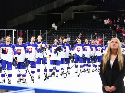 Slovenskí hokejisti po výhre nad Rakúskom
