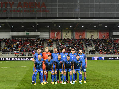 Na snímke slovenská jedenástka pred zápasom s Azerbajdžanom
