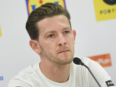 Slovenský futbalový reprezentant Patrik Hrošovský počas tlačovej konferencie pred priateľským zápasom s Rakúskom