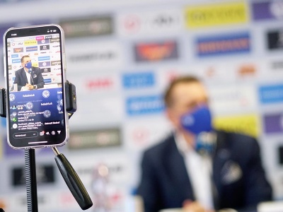Štefan Tarkovič počas tlačovej konferencie k nominácii na kvalifikačné zápasy na MS 2022