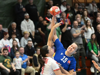 Zľava Norma Goldman (Švajčiarsko) a Emma Hudák (Slovensko)