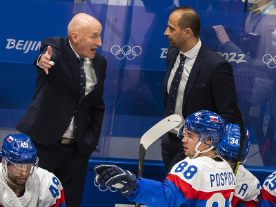 Tréner slovenskej hokejovej reprezentácie Craig Ramsay a asistent Ján Pardavý počas zápasu o bronz 