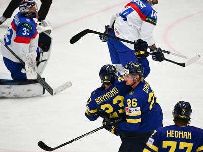 Gólová radosť hokejistov Švédska v zápase proti Slovensku
