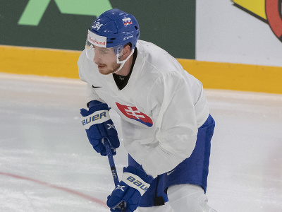 Slovenský hokejový reprezentant Peter Cehlárik počas voľného tréningu 