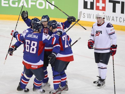 Slováci sa v Helsinkách 2013 vďaka výhre 4:1 nad Američanmi prebojovali do štvrťfinále
