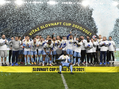 Futbalisti ŠK Slovan Bratislava zvíťazili v stredajšom finále Slovenského pohára - Slovnaft Cupu 2020/2021