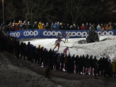Na snímke lyžiarky v semifinále šprintu žien voľne na Svetovom pohári v behu na lyžiach v estónskom Talline