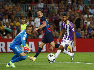 Robert Lewandowski dáva gól Barcelony