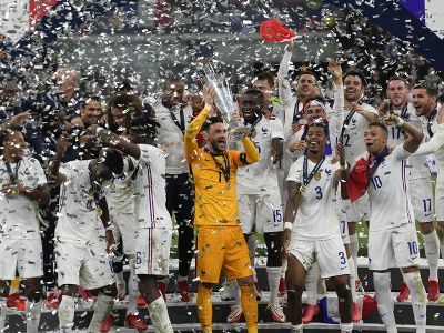 Oslavy hráčov Francúzska po triumfe v Lige národov