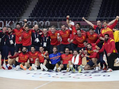 Španielski hráči oslavujú po výhre nad Egyptom v zápase o 3. miesto Egypt - Španielsko