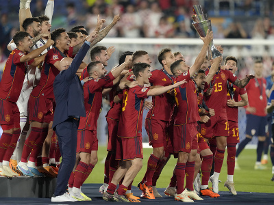 Španieli oslavujú triumf vo