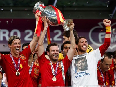 Torres, Mata a Ramos s trofejou