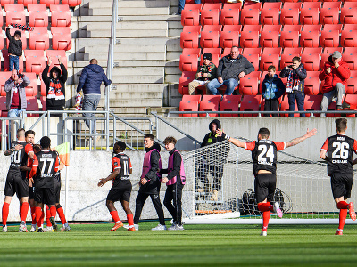 Gólová radosť hráčov FC Spartak Trnava počas futbalového zápasu 6. kola nadstavbovej časti Niké ligy 