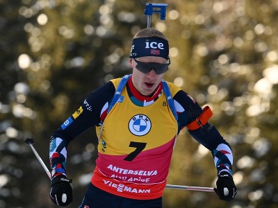 Nórsky biatlonista Johannes Thingnes Bö 