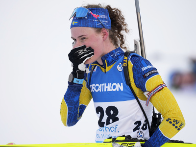 Švédka Hanna Öbergová počas šprintu žien na MS v biatlone v nemeckom Oberhofe
