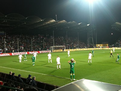 Íri vhadzujú aut na polovici Slovákov