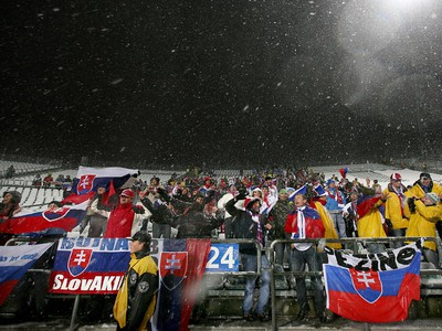 Slovenskí fanúšikovia na Sliezskom štadióne