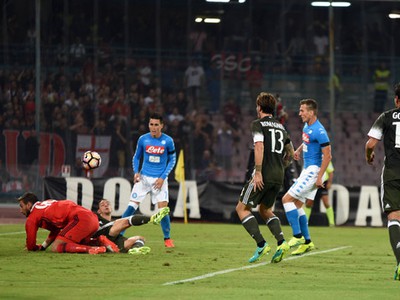 momentka zo zápasu SSC Neapol - AC Miláno