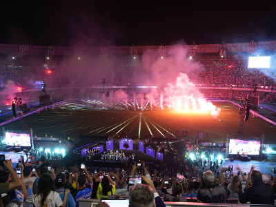 Majstrovské oslavy na štadióne Diega Maradonu