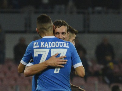 Omar El Kaddouri a Manolo Gabbiadini oslavujú gól