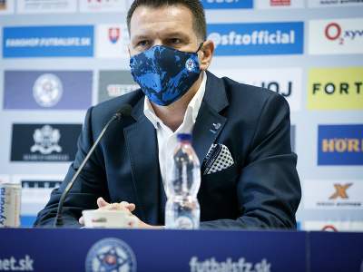 Tréner slovenskej futbalovej reprezentácie Štefan Tarkovič