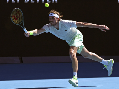 Grécky tenista Stefanos Tsitsipas počas prvého kola Australian Open