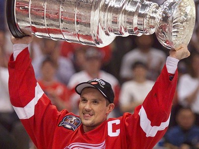 Steve Yzerman