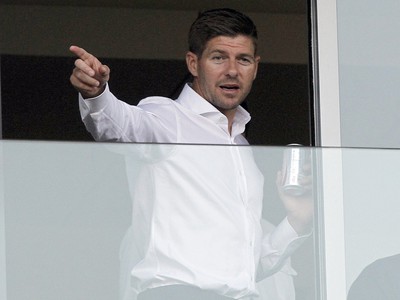 Steven Gerrard počas zápasu
