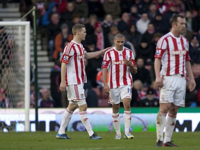 Jonathan Walters a Ryan Shawcross