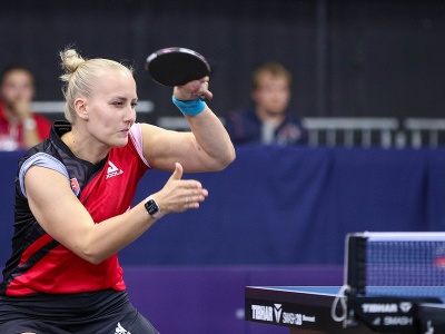 Slovenská stolná tenistka Barbora Balážová počas štvrťfinále ženskej štvorhry
