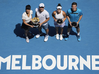 Titul v miešanej štvorhre na grandslamovom Australian Open získali Taiwančanka Su-Wei Hsieh a Poliak Jan Zieliňski