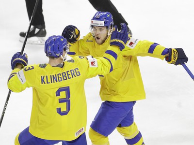 Viktor Arvidsson oslavuje gól
