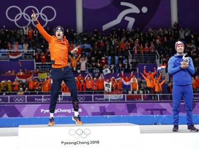Sven Kramer v Pjongčangu skompletizoval zlatý hetrik a zároveň vylepśil svoj vlastný olympijský rekord
