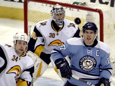 Sydney Crosby strelil Millerovi